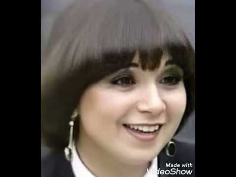 الفنانة الجميلة مي عبدالنبي
