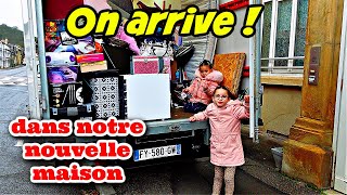 VLOG - NOUS arrivons dans NOTRE nouvelle MAISON !