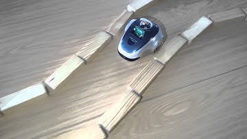 Testing mOway robot | Advanced Design