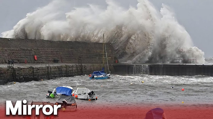 Storm Éowyn: Red weather warning for wind issued across UK