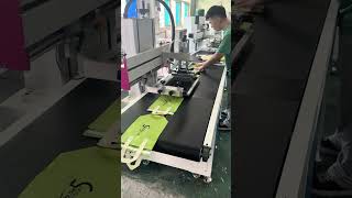 Plastic bag screen printing machine, non-woven tote bag screen printing machine丝印机，移印机，丝网印刷机厂家直销
