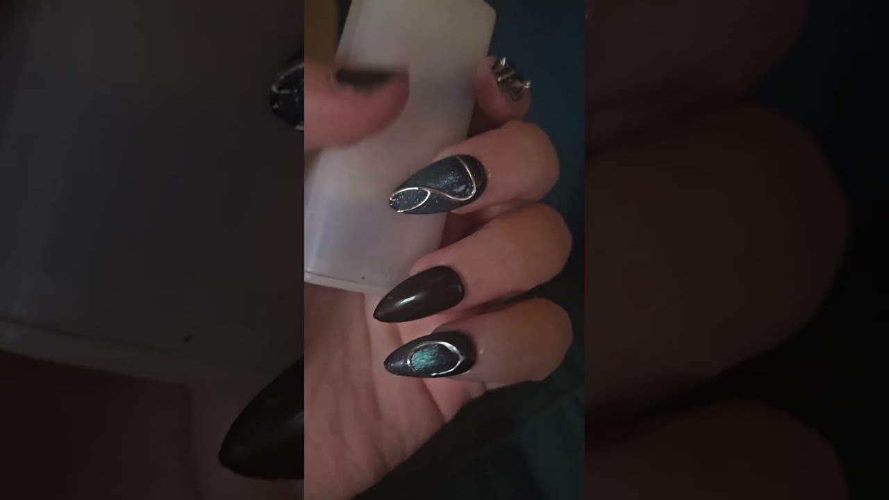 first time trying asmr // practicing, with mouth sounds & triggerwords, follow the instructions