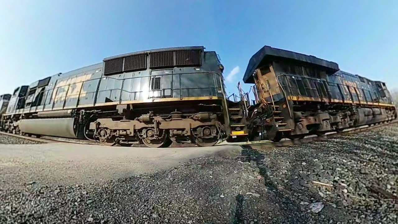 360° View Of CSX Q020 Intermodal Train At Gough Rd In Churchville, NY 12-3-17