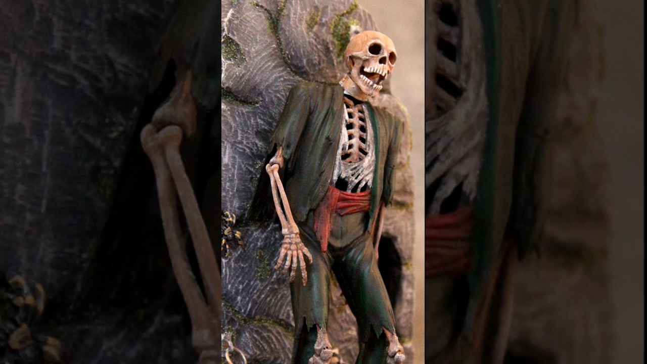 The Forgotten Prisoner 💀 (Aurora) #shorts #Aurora #modelkit - YouTube