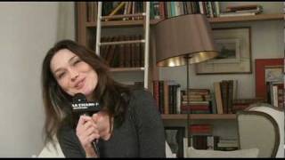 Carla, comment conciliez dressing de première dame et vestiaire dartiste ? - Le Figaro screenshot 5
