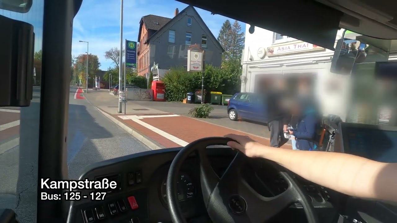 Getarnt im Wald - ÜSTRA Linie 124