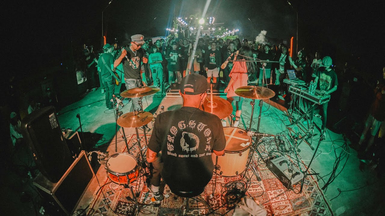 PANGGUNG PERDANA MEGATRUH SOUNDSYSTEM DI ROAD TO CHERRYPOP FESTIVAL