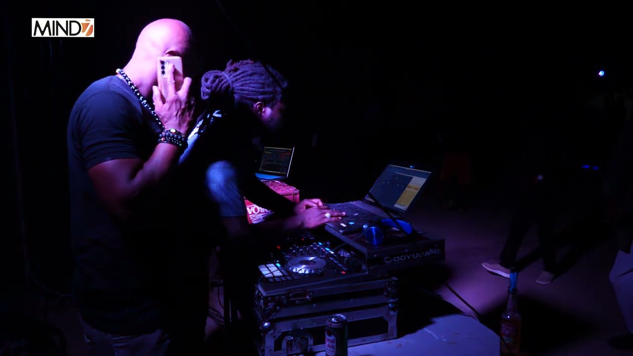 RASKING SOUND VIBES 30MIN DE MIX DANS SHOW BUSINESS