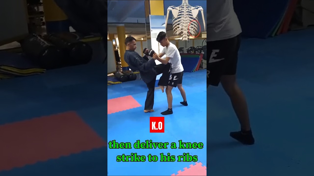 Knee Strike like a pro! 