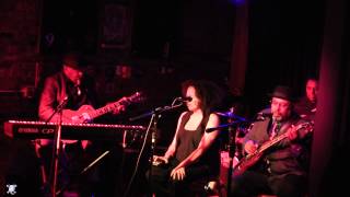 Video thumbnail of "The Heritage Blues Quartet : Don't Ever Let Nobody Drag Your Spirit Down"