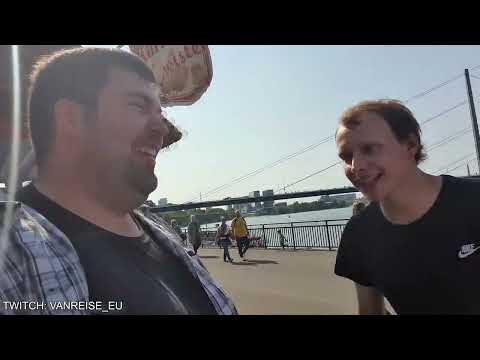 🥔 Livestream #001 - Livestream-Highlight: Sebastian probiert Kartoffeltwister in Düsseldorf!