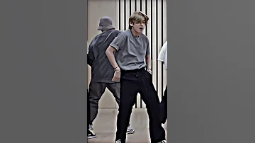 Kim Taehyung Dance Bts Official Bighit Kimtaehyung 