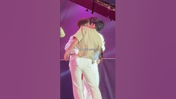 JiWoong and Matthew 🤔💋🔥😌Matthew is holding JiWoong by the waist like that 😏