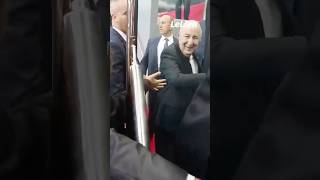 🇩🇿En finale de la Coupe d’Algérie, un enfant interpelle le président Tebboune… réponse immédiate