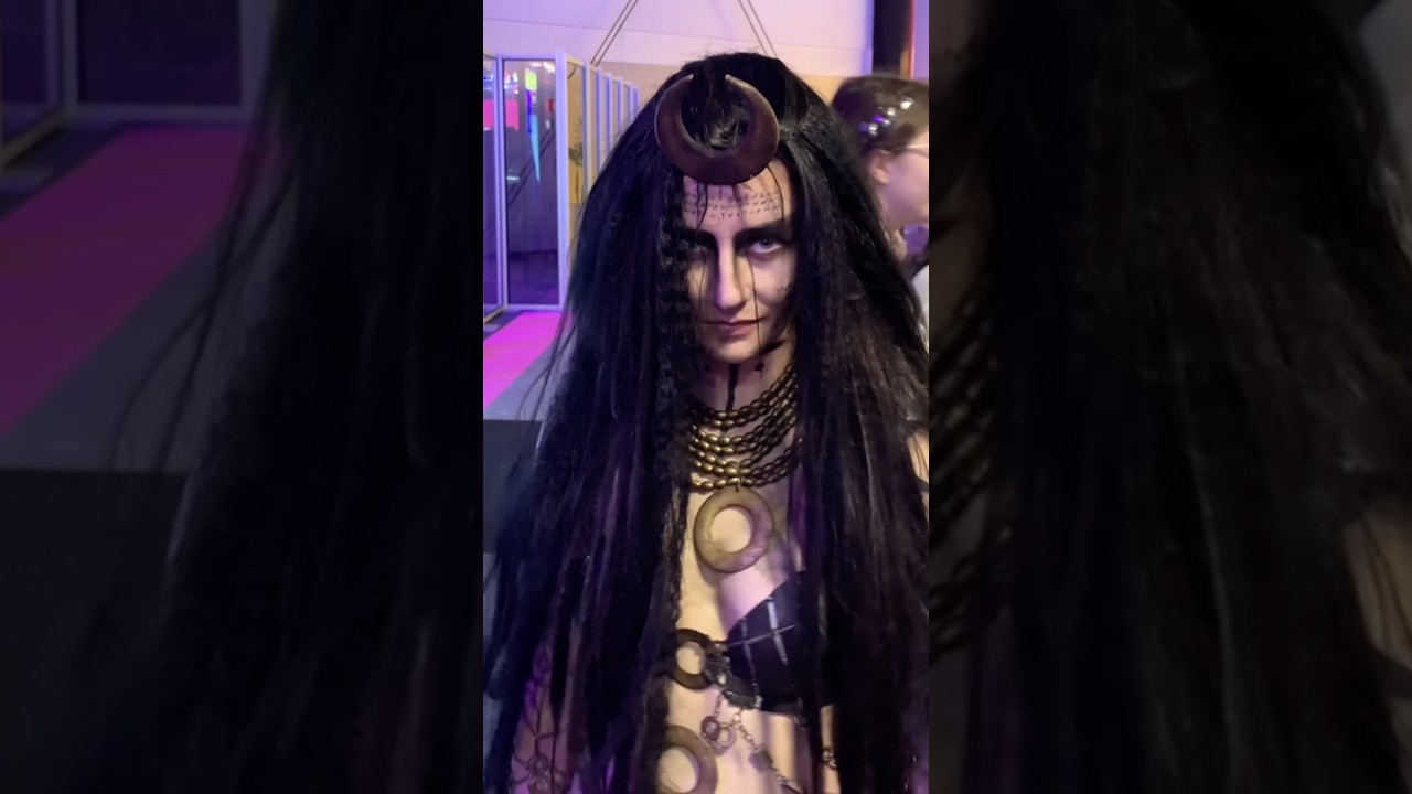 A transformação que o cosplay traz! 😂 #enchantress #cosplay