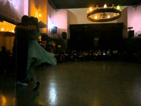 Pablo Rodriguez y Natasha Lewinger en El Motivo Tango, 13/8/12