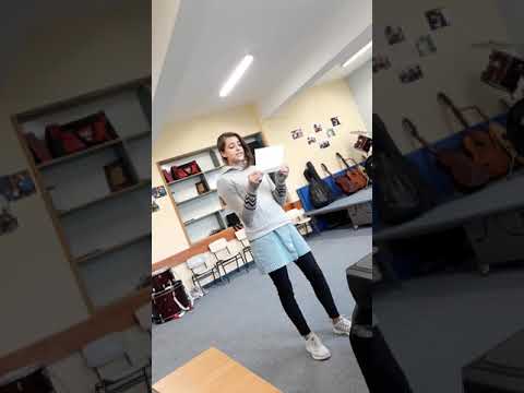 اجمل اغنية فلسطينية عن الشهيد أداء الطالبة ميرنا أحمد