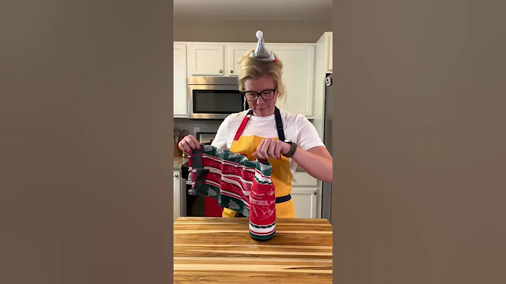 How To Chill Wine Fast: Kitchen Hack Advent Calendar Day 3 #Shorts