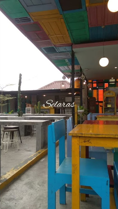 Selaras- Nadin Amizah ft Kunto Aji || story wa