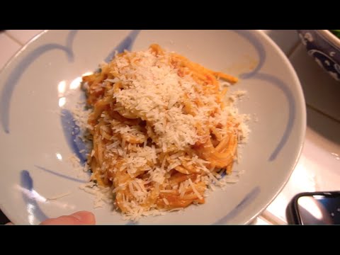 Simple Spaghetti With Red Sauce