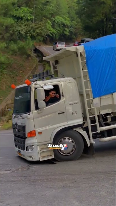 Story Wa Truk Terbaru 30Detik #fyp #story #truck #hino500 #sitinjaulauik #viral