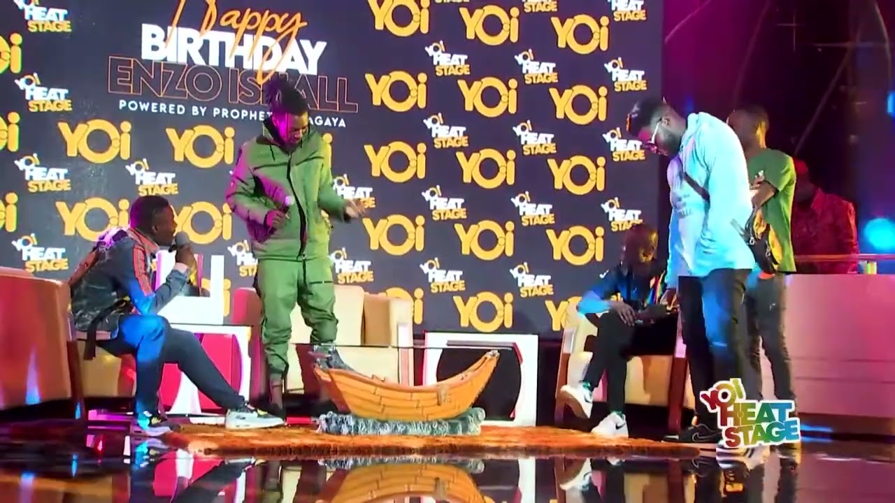 Enzol  with Dj Tamuka and Dj Levels Celebrating Birthday😍🔑💐