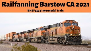 BNSF 5534 Intermodal Train