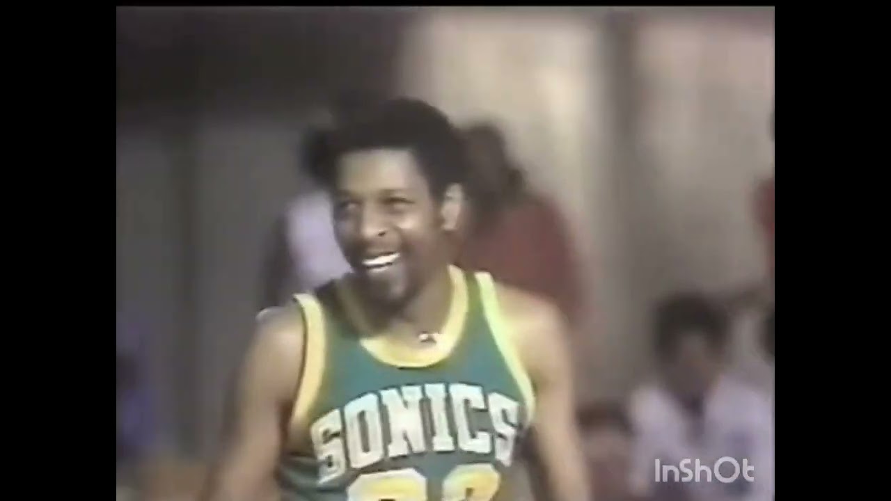 Fred Brown vs. Brian Winters : NBA  1978 GAME OF H.O.R.S.E ON CBS.