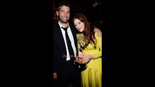 Julianne Moore's 2-decade marriage secret revealed! 💜 #JulianneMoore