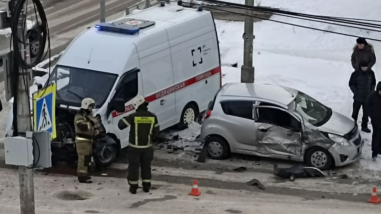 «Скорая» атаковала Spark. Real Video