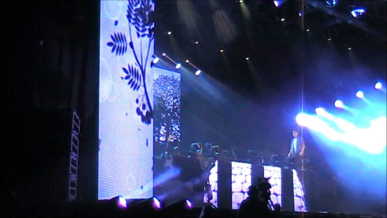 Violetta e Leon cantano.... Nuestro Camino