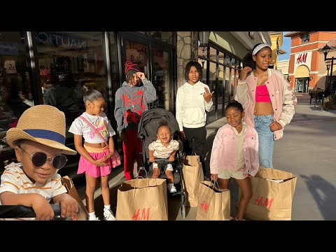 A Very Chaotic Spring Shopping With A Family Of 9