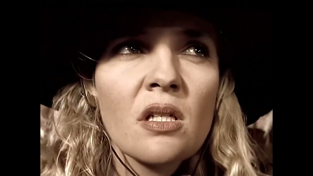 Belinda Carlisle  Lay Down Your Arms