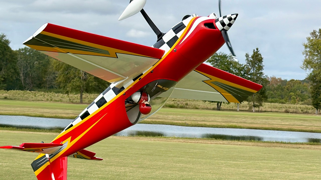 Юбилейная версия Extreme Flight Slick 580, посвященная 10-летию!