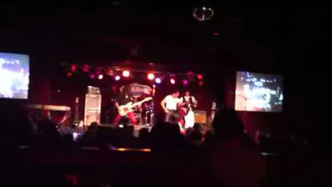 Almost queen Bohemian R