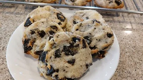 Oreo Cheesecake Cookies