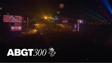 ilan Bluestone feat. EL Waves ‘Mama Africa’ (Above & Beyond live at #ABGT300 Hong Kong) 4K