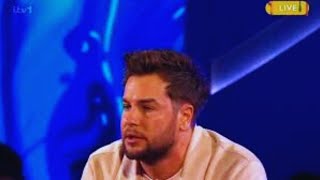 🤯 Chris Hughes BREAKS DOWN Defending JoJo Siwa! Unexpected Celebrity Friendship Under Fire!