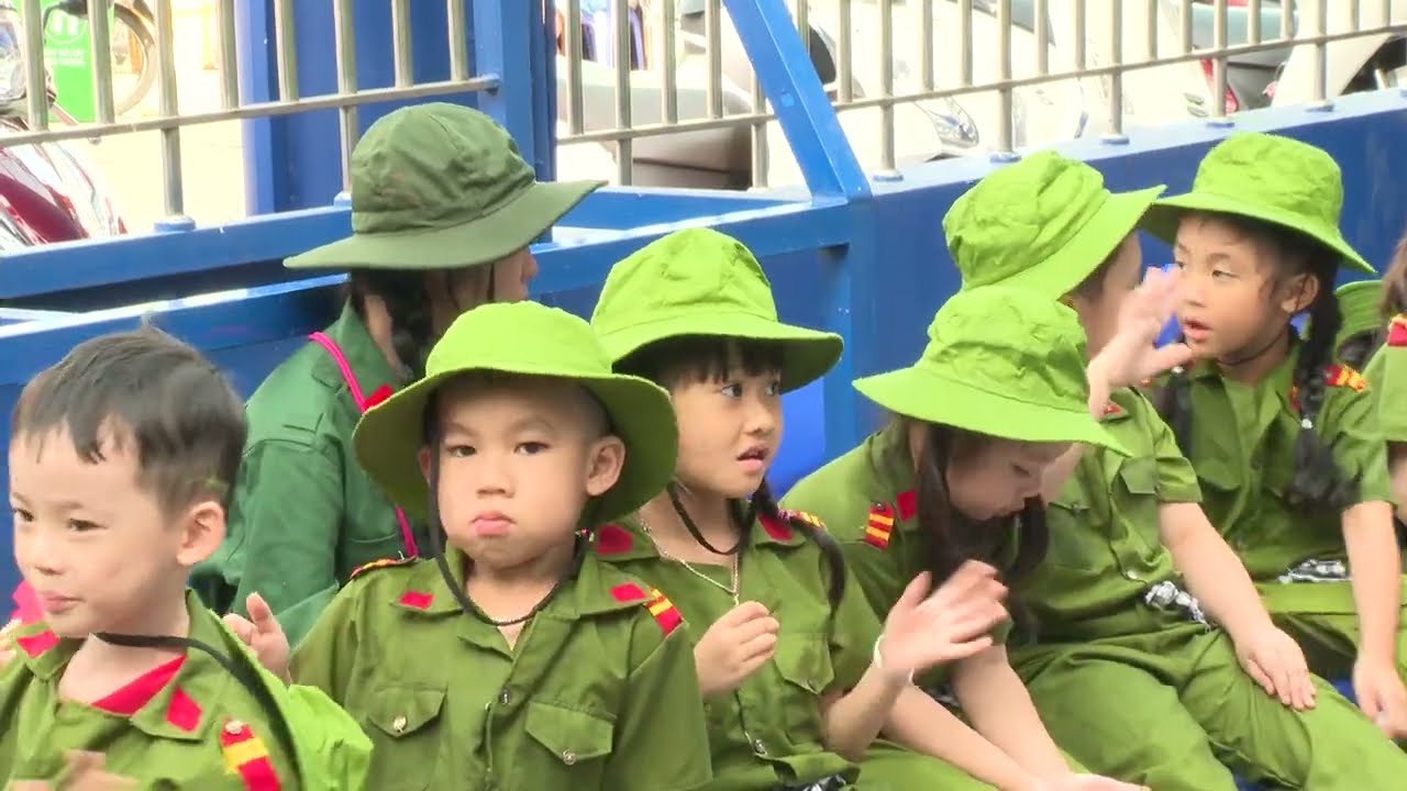 CHIẾN SĨ NHÍ VAS CẦN THƠ