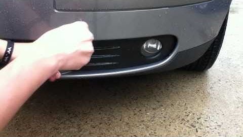 Volvo S40, Fog Light Cover Removal