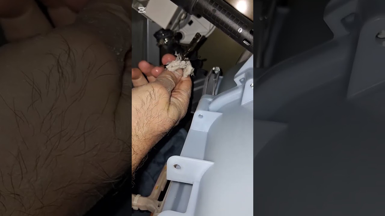 BOSCH ÇAMAŞIR MAKİNESİ SU BOŞATMA KAPAK AÇILMIYOR POMPA SU BOŞATMA YAPMIYOR. 