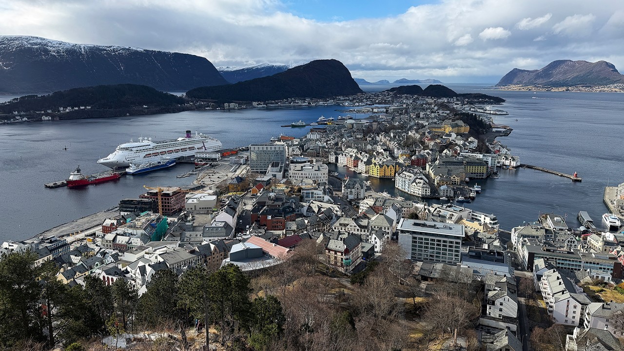 One Day In Port - Alesund