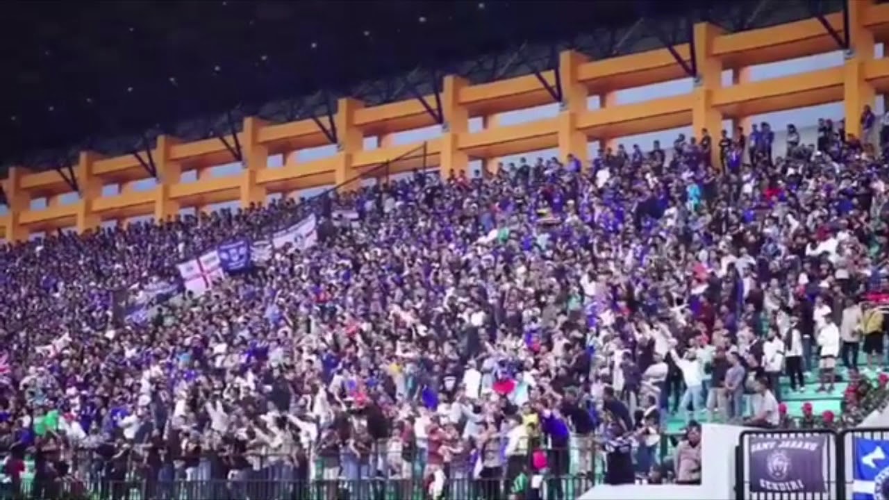 AKSI KEREN SEMARANG FANS