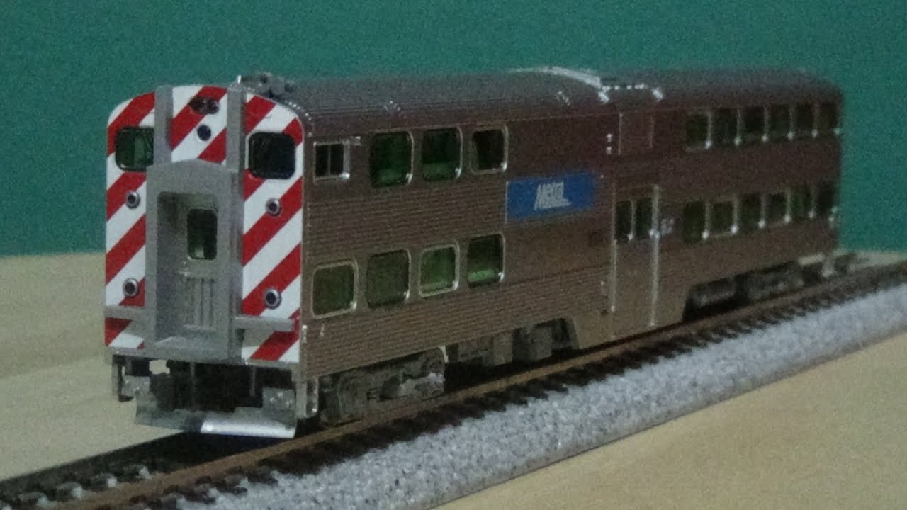 Kato 186-8703 | Chicago Metra Gallery Bi Level Commuter