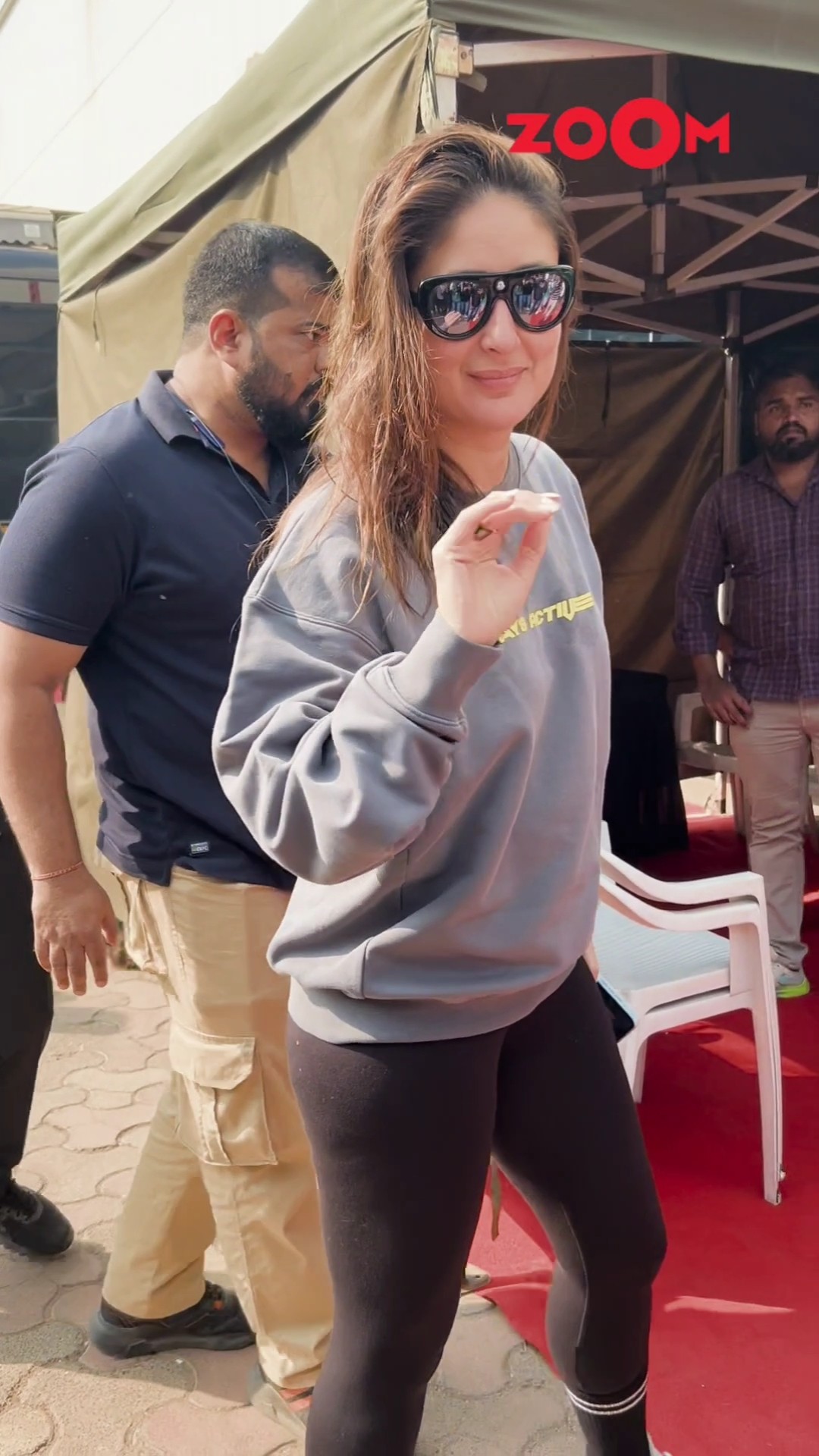 Kareena Kapoor steps out for a shoot for the FIRST time post Saif's attack #kareenakapoorkhan