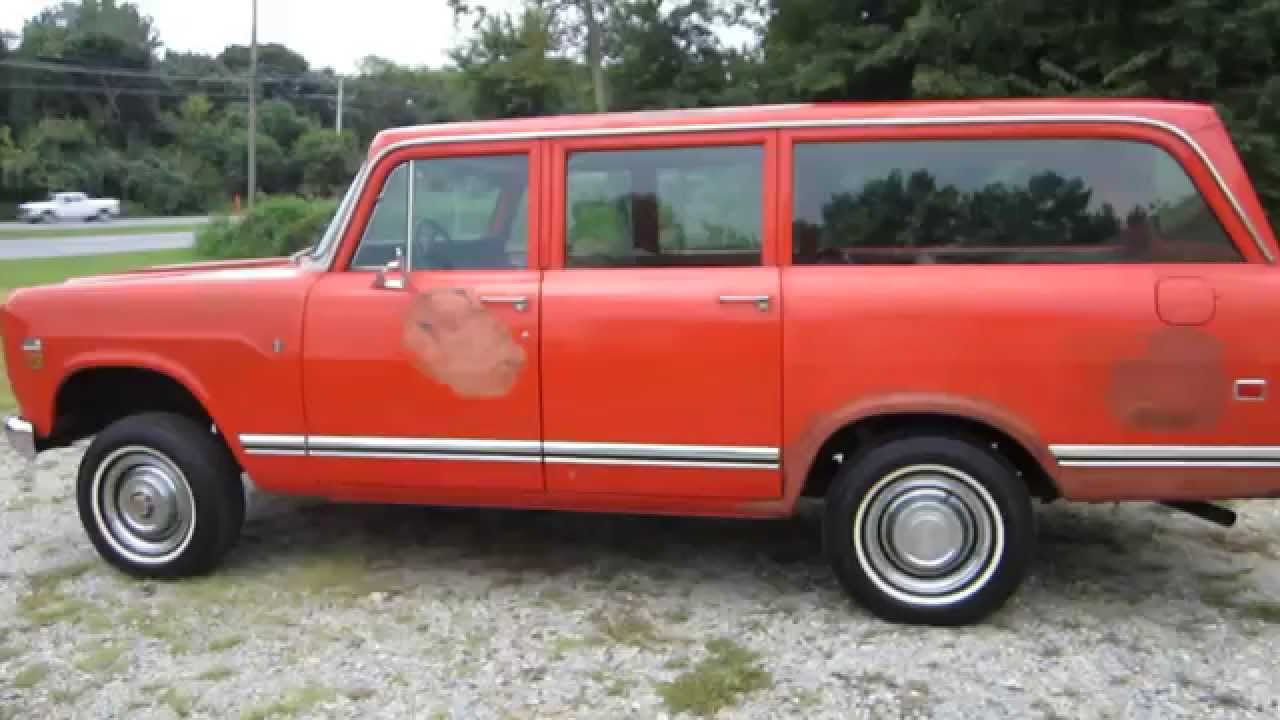 ** RARE ** 1974 INTERNATIONAL TRAVEALL 4X4 ** SOLD !!!