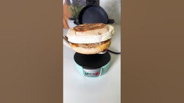 Sausage McMuffin with Egg at home #asmr #breakfastideas #easyrecipe #breakfastsandwich #mcdonalds