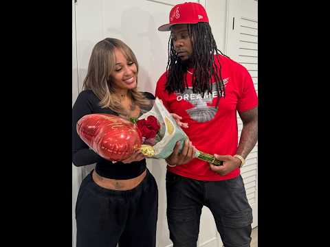 When D gives MoMo a Valentine gift!