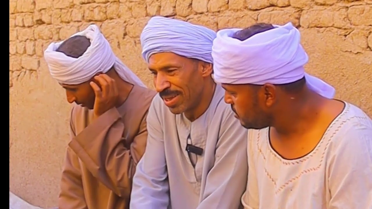 لما تنزل من الغربة وتلاقي الناس طمعانه فيك 🤣#احمدـابوـاسلام #الغربه #مضحك