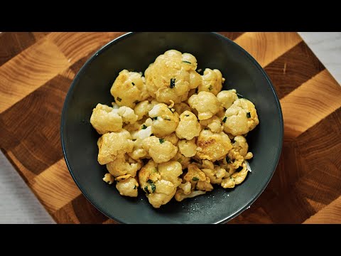 Video: Cum Se Gătește Conopida Delicioasă într-o Tigaie